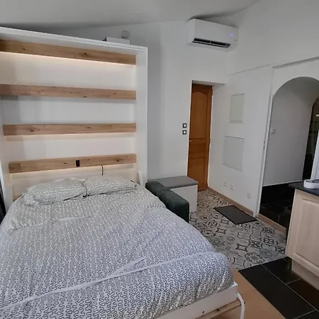 Pearl Apartment *